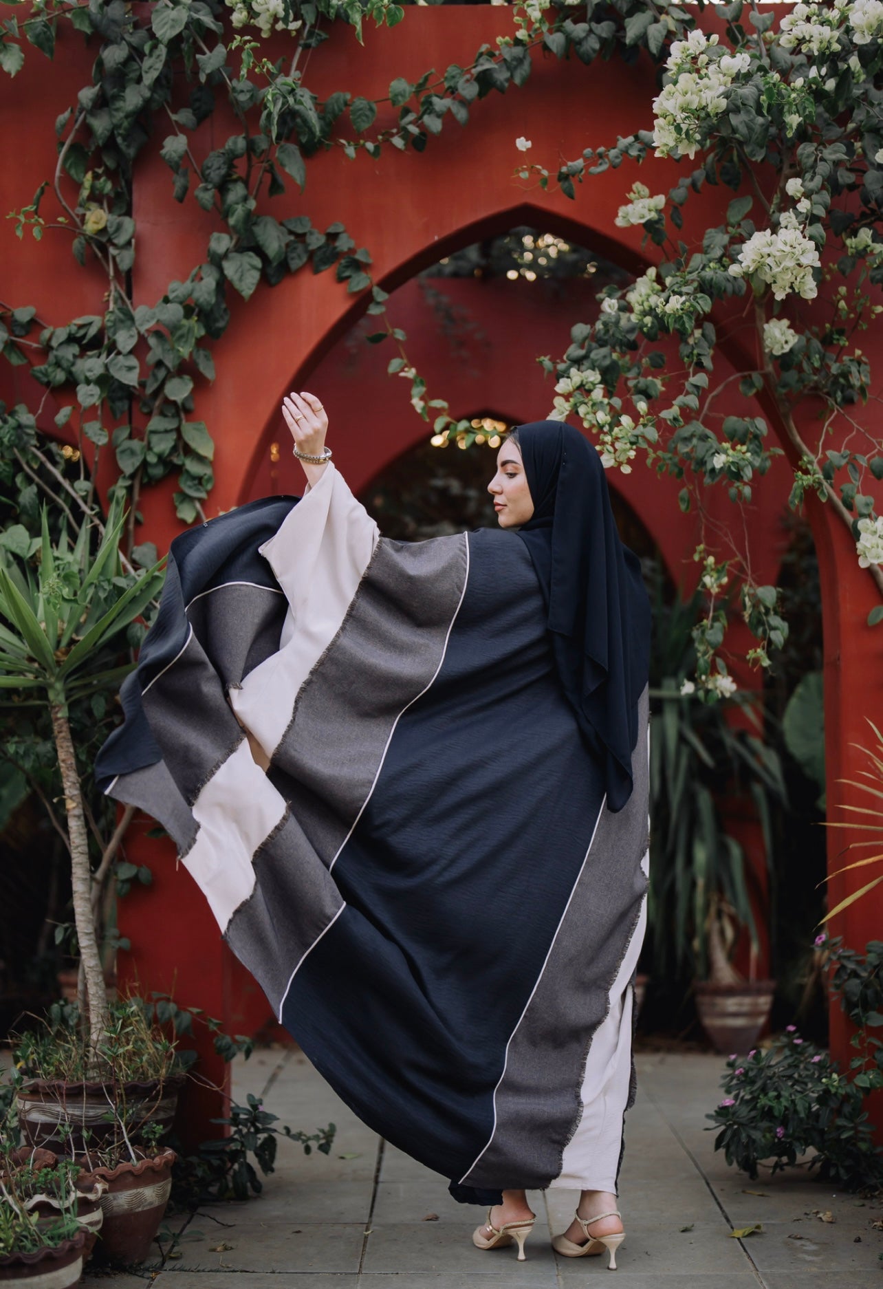 3 Colors Abaya