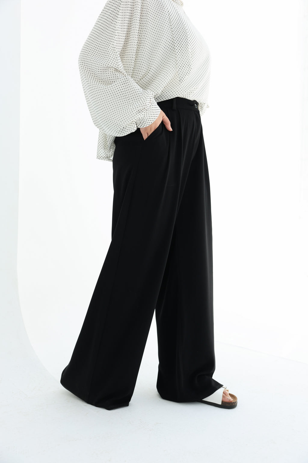 Wide - leg pants